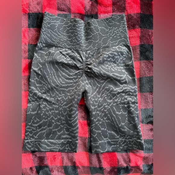 Adapt Animal Seamless Cycling Shorts - Picture 3 of 3